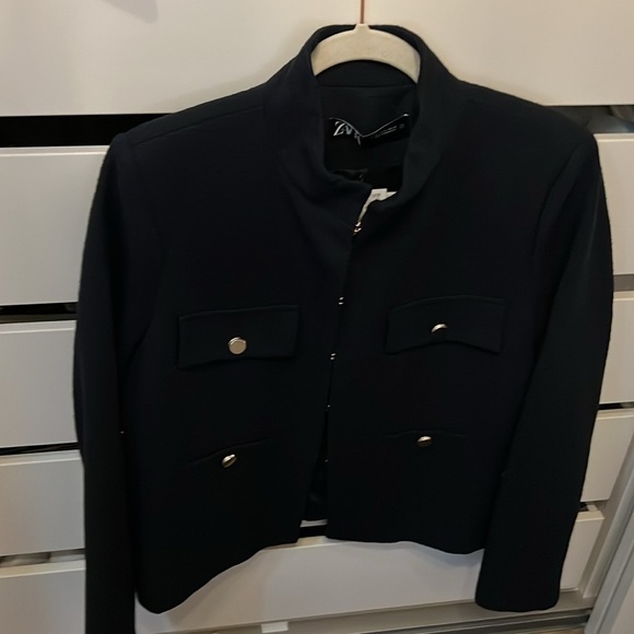 Elegant Navy Blue Pocket Blazer from Zara! - Picture 8 of 9